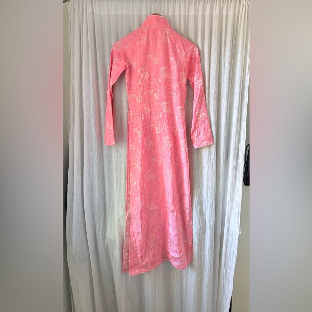 Traditional pink Vietnamese Ao Dai - see measurements - Picture 5 of 8